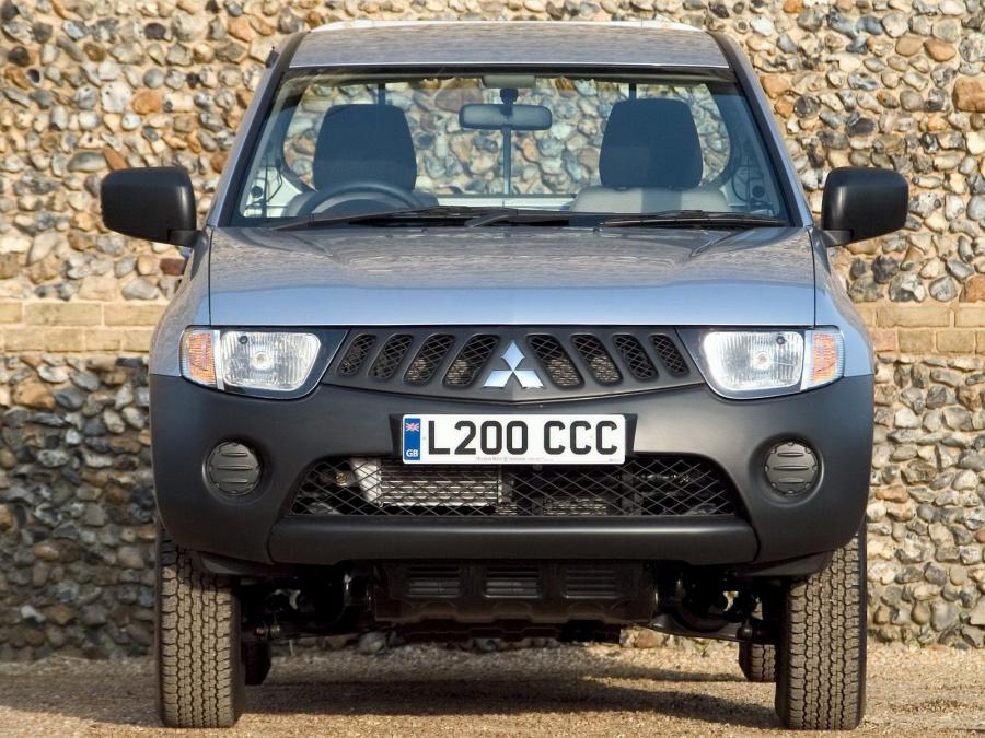 Mitsubishi L200 4Work Single Cab 2006 года  (UK) (фото 10 из 11)